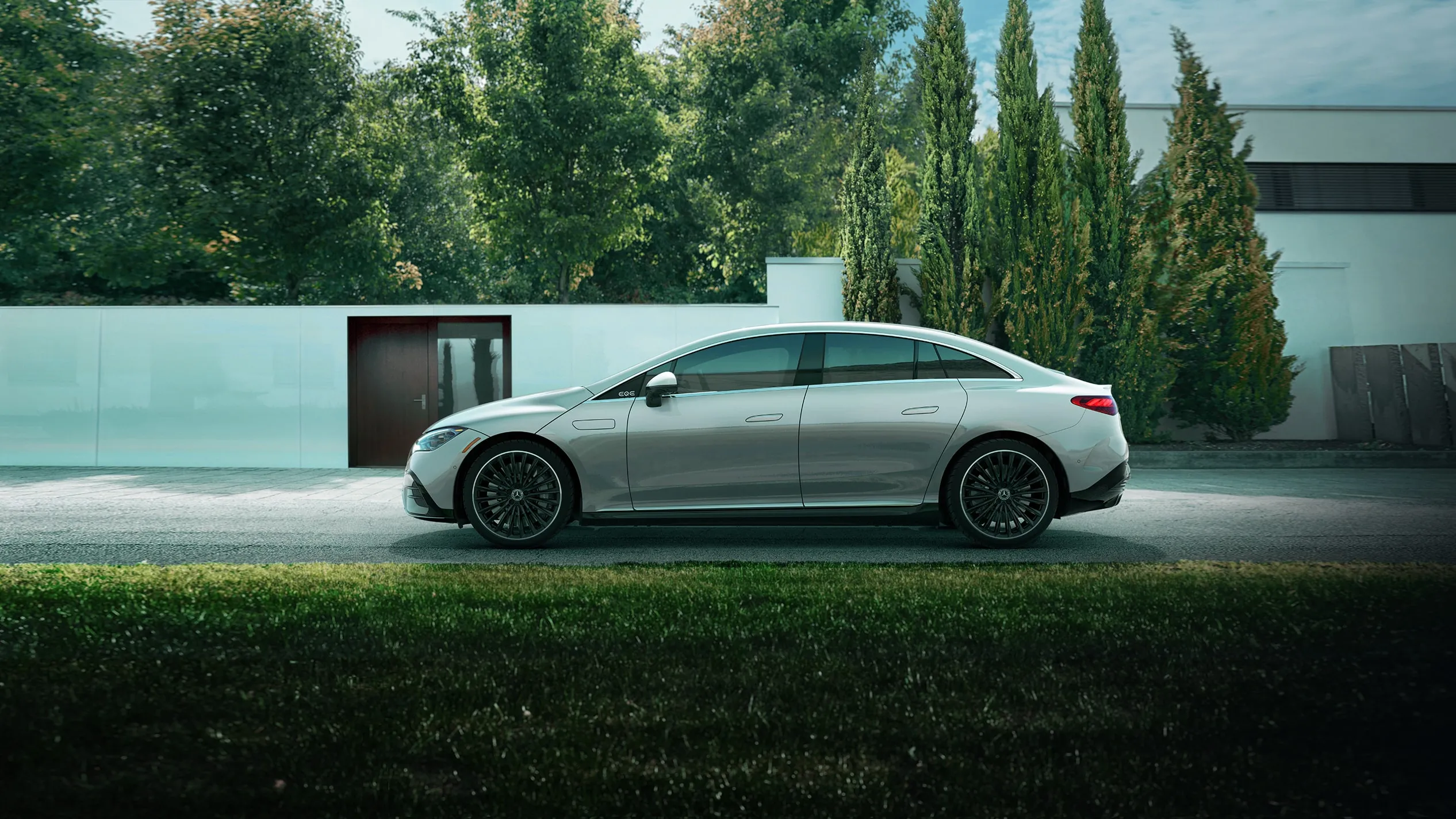 The Electric EQE Sedan | Mercedes-Benz Canada